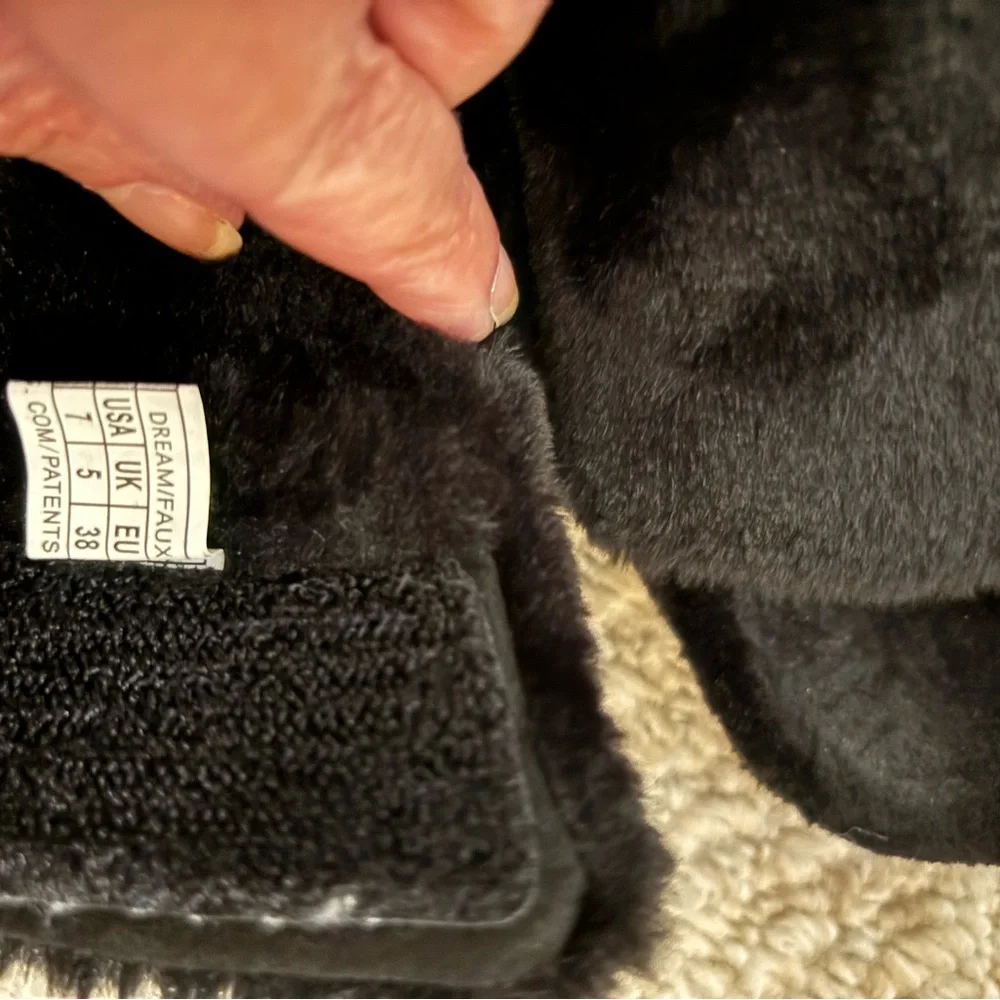 Vionic Women's Black Plush Slippers - Picture 3 of 5